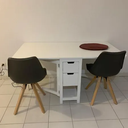 Joli * Saint-Jean-dʼAngély